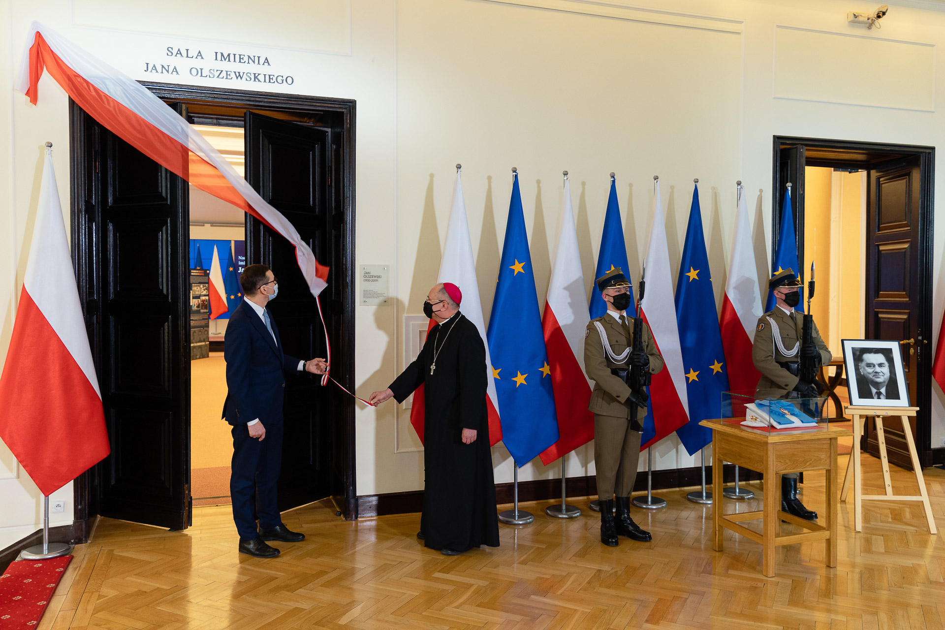 Uroczystość nadania imienia śp. Jana Olszewskiego sali konferencyjnej w Kancelarii Prezesa Rady Ministrów
